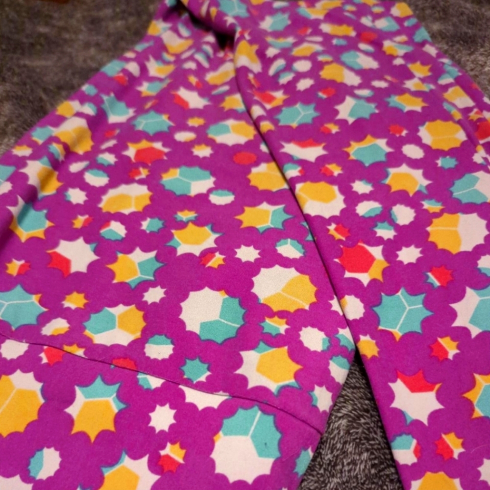 Lularoe colorful leggings y'all and curvy xl